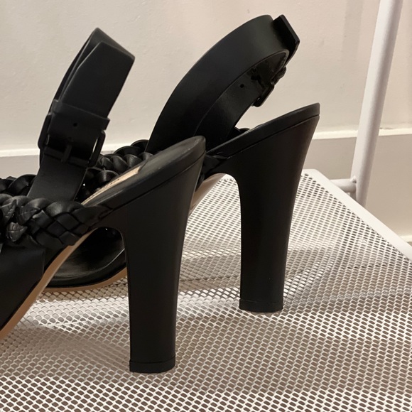 Valentino Flower Leather Slingback Sandals - Picture 4 of 8